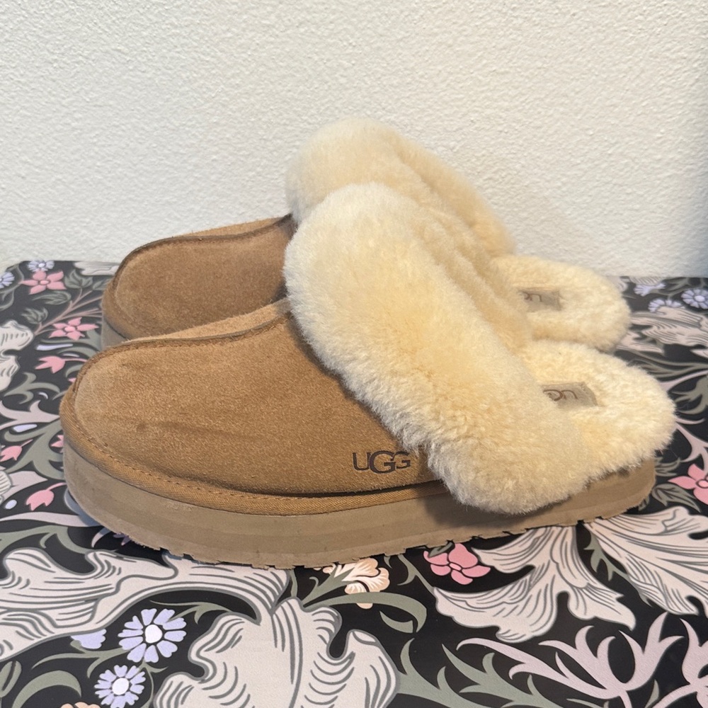 UGG Chestnut Disquette Slippers